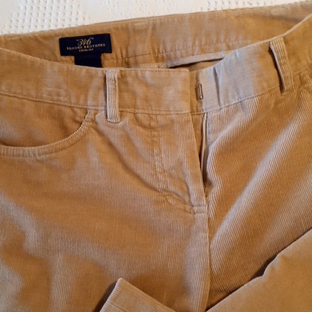 Brooks Brothers size 2 346 the Lucia fit these are excellent pants great conditi